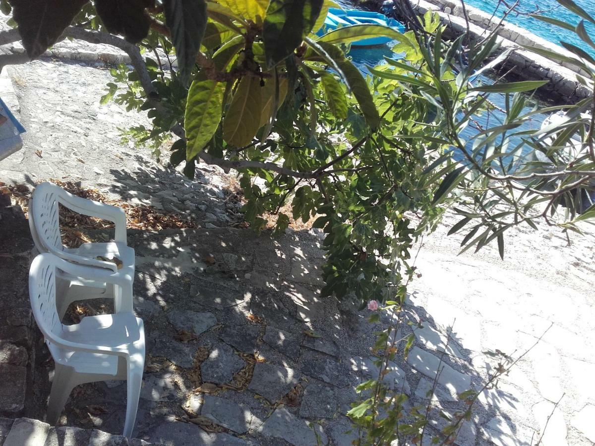 I&J Relaxing Beach Apartments Račišće Εξωτερικό φωτογραφία