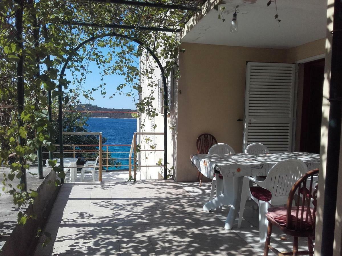 I&J Relaxing Beach Apartments Račišće Εξωτερικό φωτογραφία