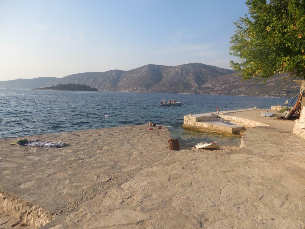 I&J Relaxing Beach Apartments Račišće Εξωτερικό φωτογραφία
