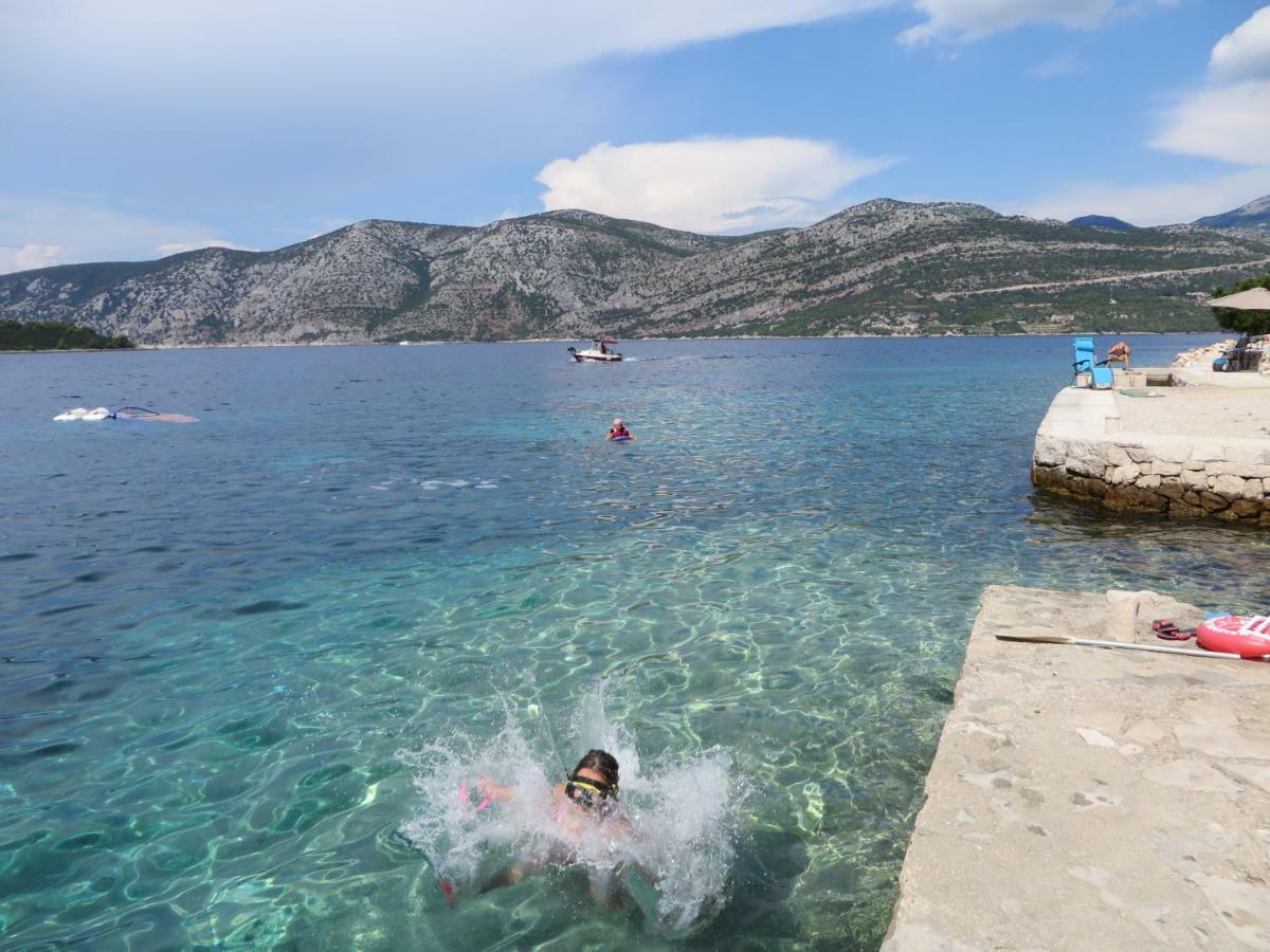 I&J Relaxing Beach Apartments Račišće Εξωτερικό φωτογραφία