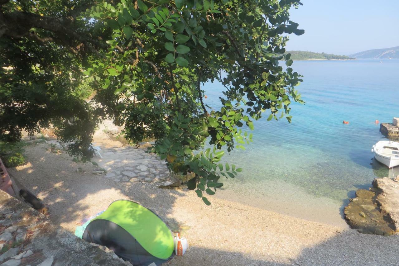 I&J Relaxing Beach Apartments Račišće Εξωτερικό φωτογραφία