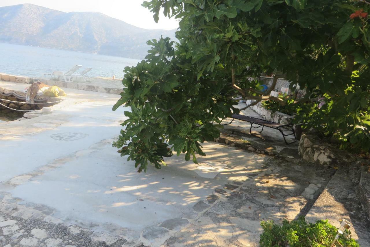 I&J Relaxing Beach Apartments Račišće Εξωτερικό φωτογραφία