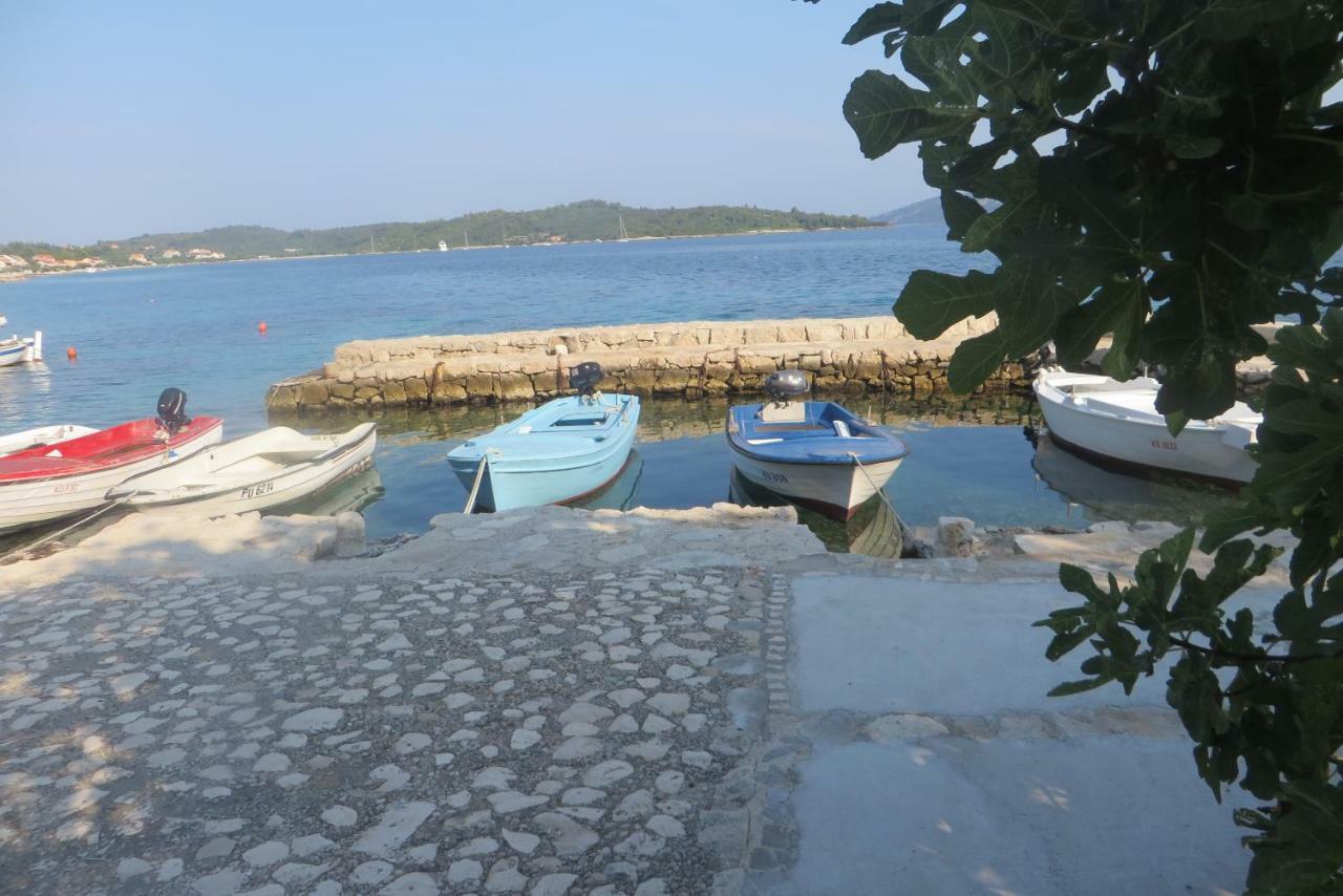I&J Relaxing Beach Apartments Račišće Εξωτερικό φωτογραφία