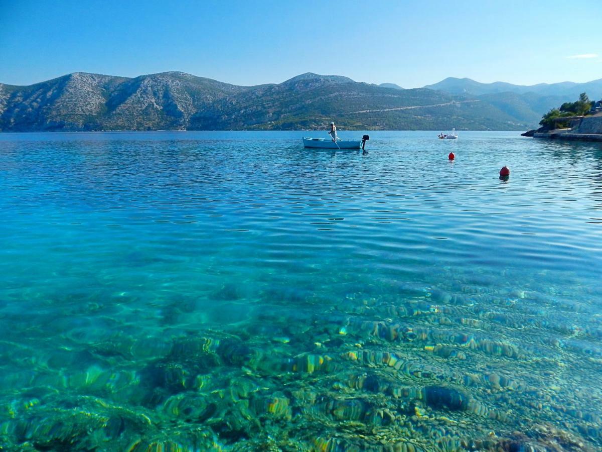 I&J Relaxing Beach Apartments Račišće Εξωτερικό φωτογραφία