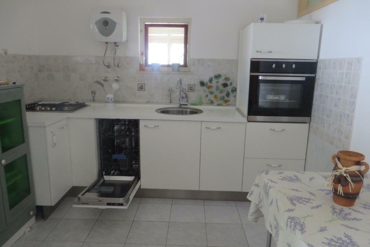 I&J Relaxing Beach Apartments Račišće Εξωτερικό φωτογραφία