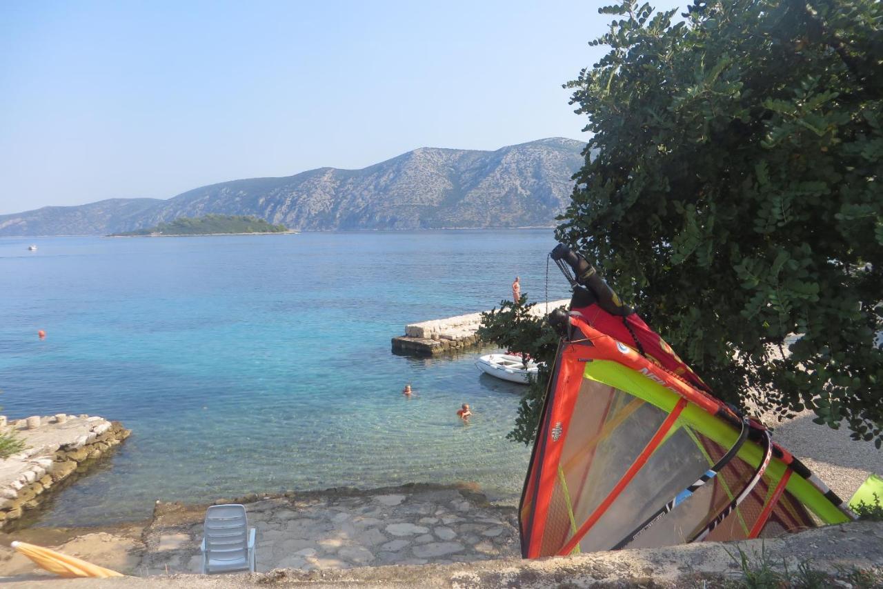 I&J Relaxing Beach Apartments Račišće Εξωτερικό φωτογραφία